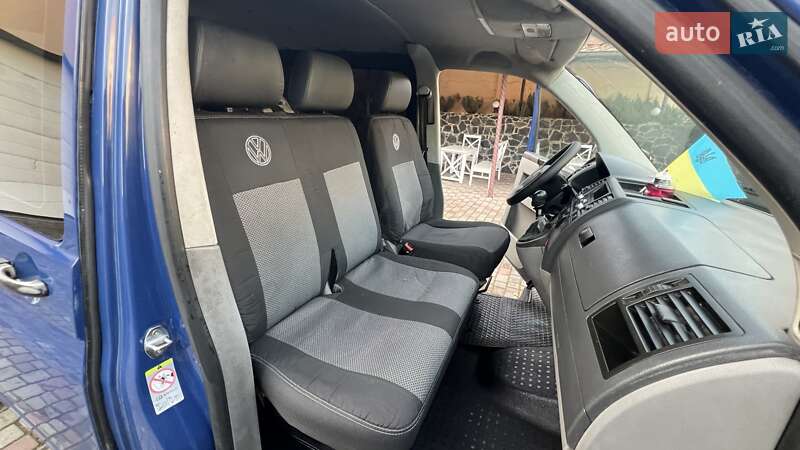 Мінівен Volkswagen Transporter 2008 в Рівному