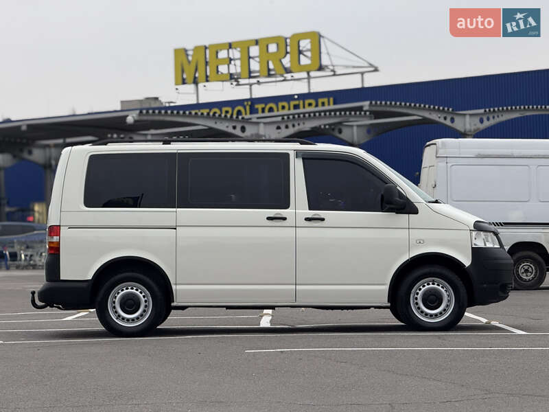 Минивэн Volkswagen Transporter 2008 в Виннице