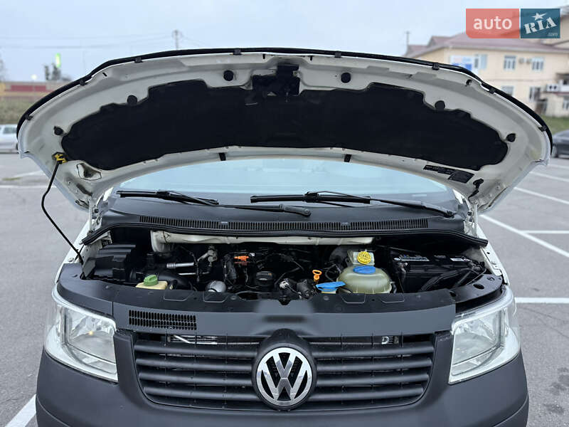 Минивэн Volkswagen Transporter 2008 в Виннице