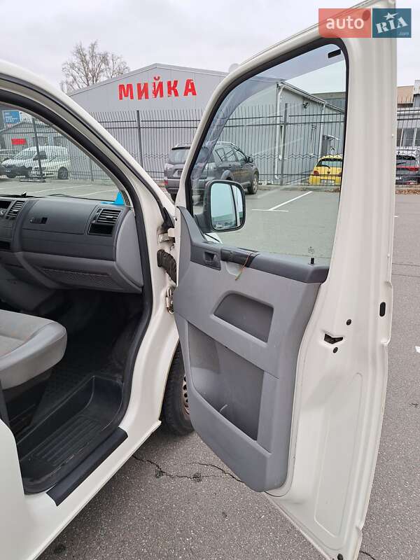 Минивэн Volkswagen Transporter 2008 в Киеве