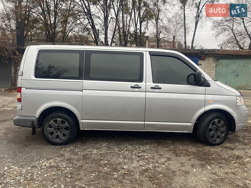 Минивэн Volkswagen Transporter 2004 в Змиеве