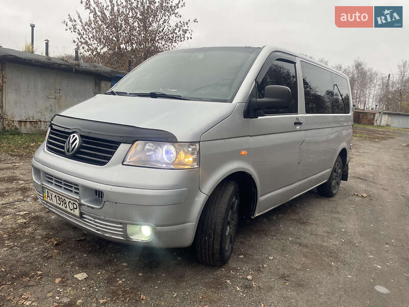 Минивэн Volkswagen Transporter 2004 в Змиеве