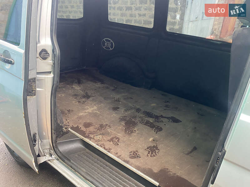 Минивэн Volkswagen Transporter 2004 в Змиеве