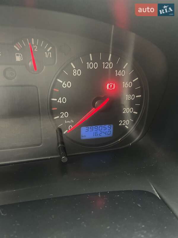 Мінівен Volkswagen Transporter 2002 в Чернівцях