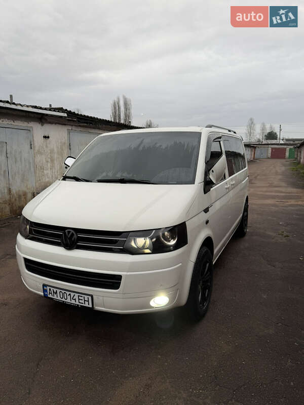 Мінівен Volkswagen Transporter 2009 в Житомирі