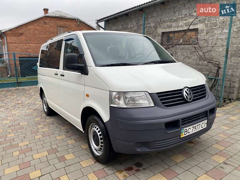 Минивэн Volkswagen Transporter 2006 в Львове