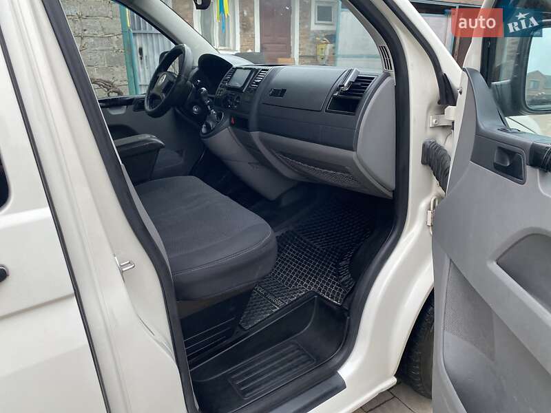 Минивэн Volkswagen Transporter 2006 в Львове