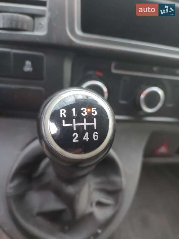 Грузовой фургон Volkswagen Transporter 2011 в Киеве фото 54 Грузовой фургон Volkswagen Transporter 2011 в Киеве