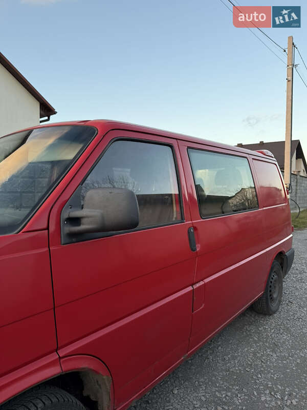 Минивэн Volkswagen Transporter 2000 в Ровно