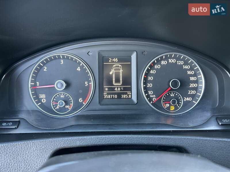 Микроавтобус грузовой (до 3,5т) Volkswagen Transporter 2012 в Иршаве