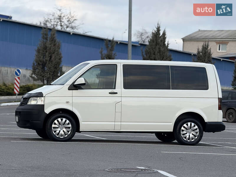 Минивэн Volkswagen Transporter 2004 в Виннице