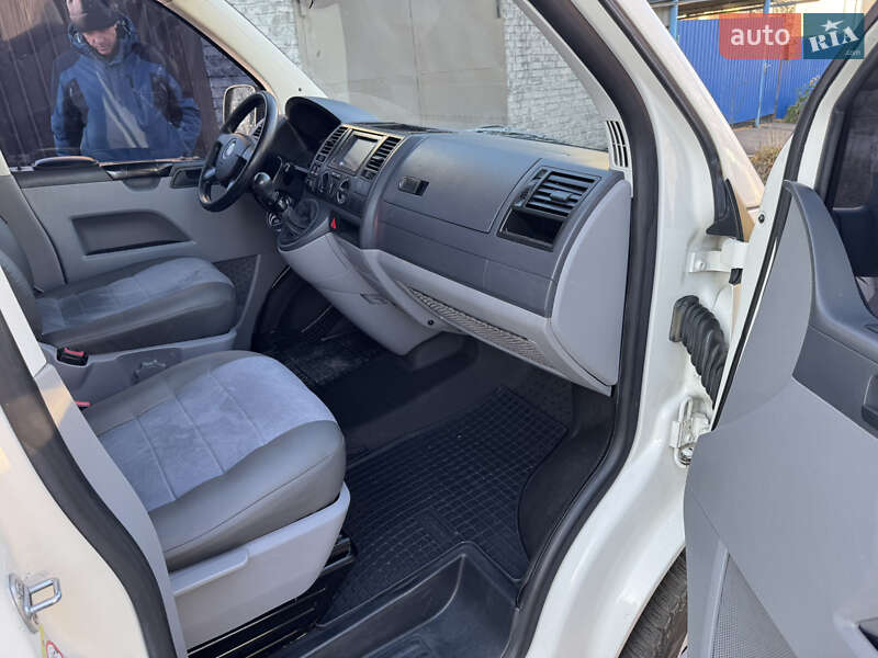 Минивэн Volkswagen Transporter 2008 в Чернигове