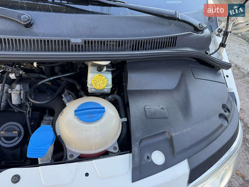 Минивэн Volkswagen Transporter 2008 в Чернигове