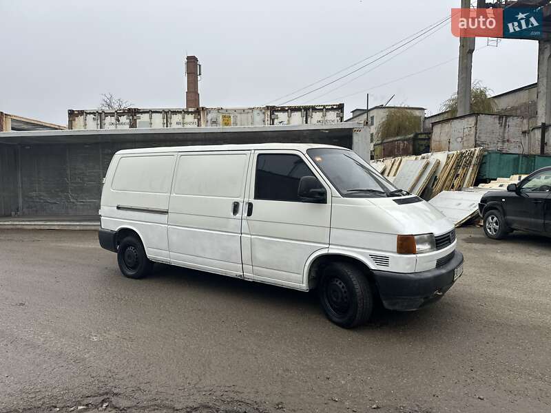Вантажний фургон Volkswagen Transporter 2000 в Тернополі
