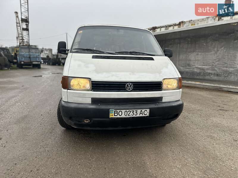 Вантажний фургон Volkswagen Transporter 2000 в Тернополі