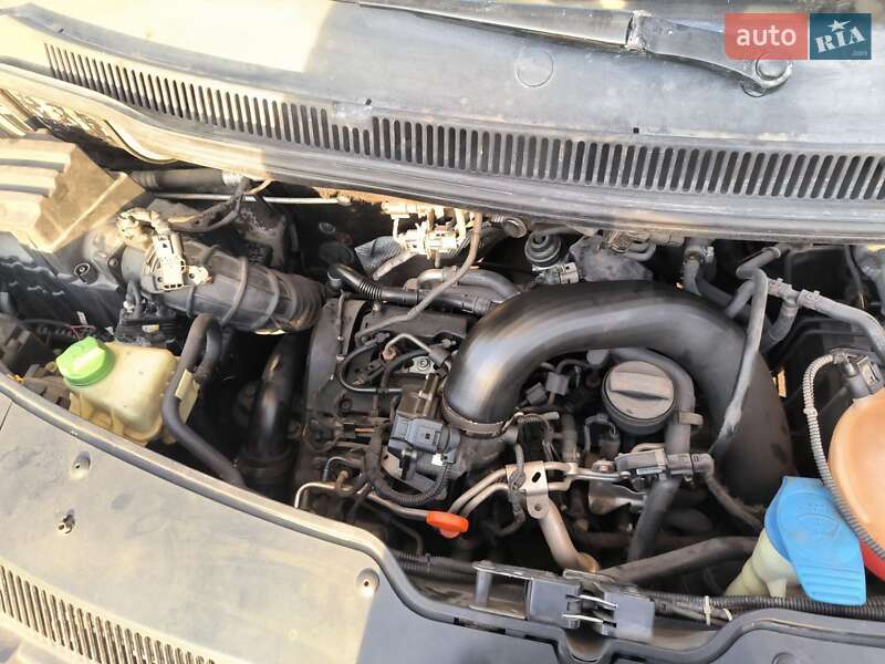 Вантажопасажирський фургон Volkswagen Transporter 2010 в Києві фото 9 Вантажопасажирський фургон Volkswagen Transporter 2010 в Києві