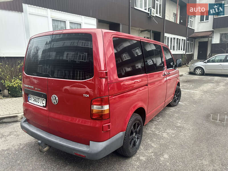 Вантажний фургон Volkswagen Transporter 2006 в Харкові