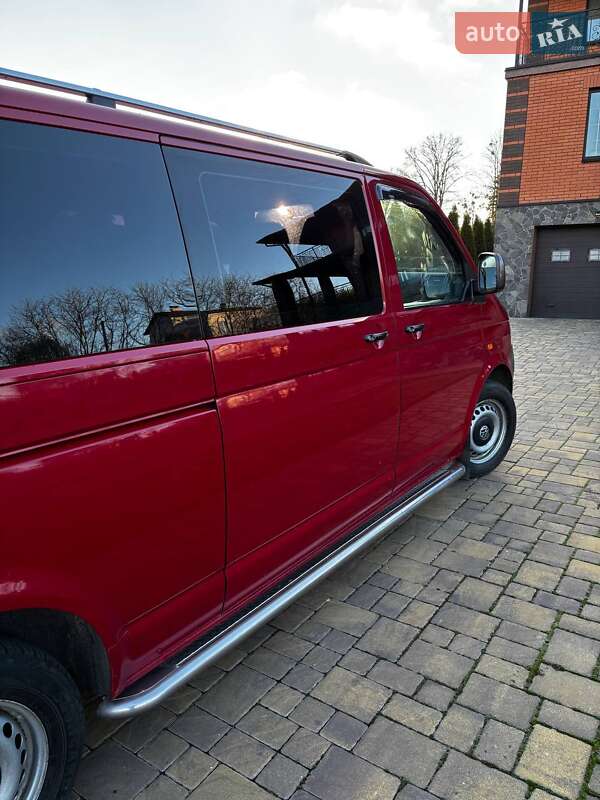Минивэн Volkswagen Transporter 2004 в Тараще