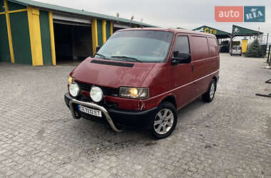 Вантажний фургон Volkswagen Transporter 2001 в Чернівцях