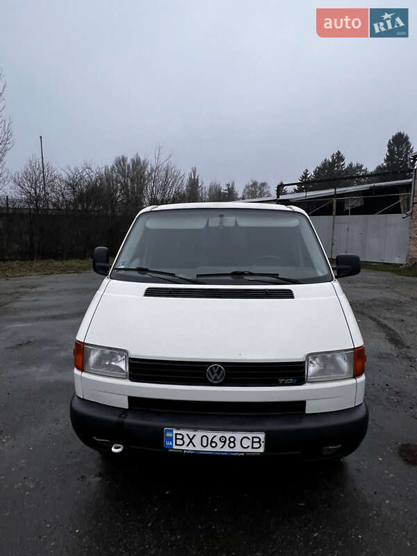 Минивэн Volkswagen Transporter 2001 в Хмельницком