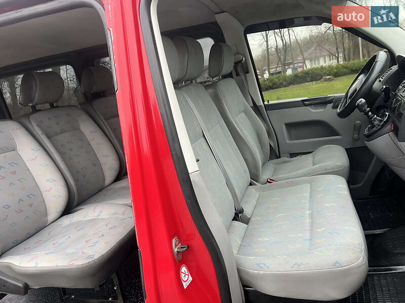 Минивэн Volkswagen Transporter 2003 в Кицмани