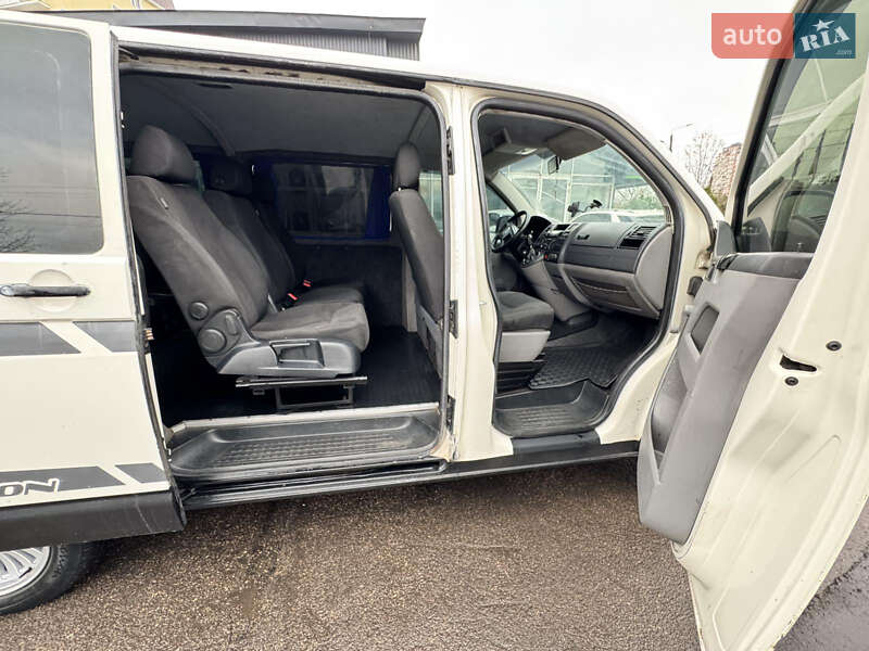 Минивэн Volkswagen Transporter 2006 в Одессе