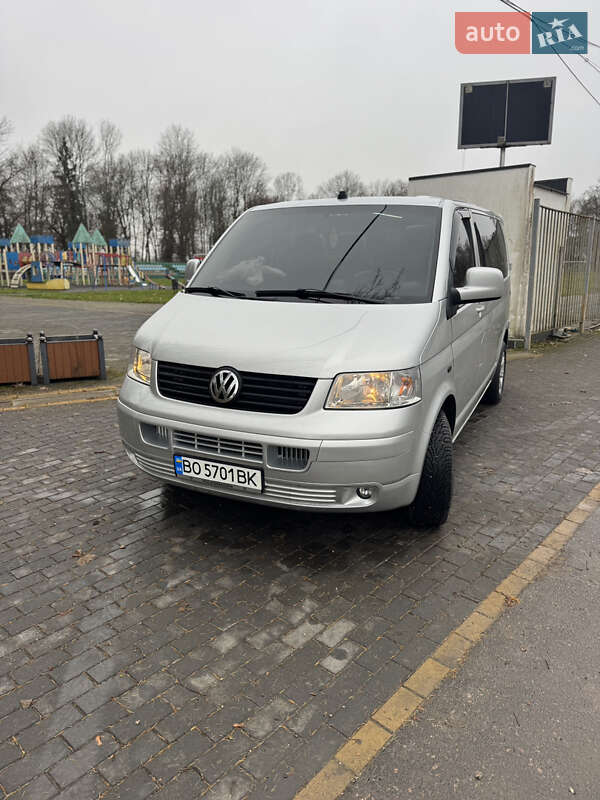 Минивэн Volkswagen Transporter 2006 в Вишневце