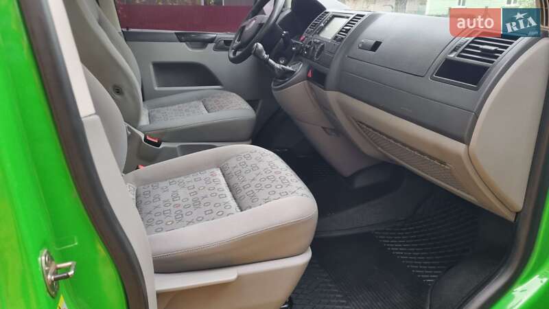 Минивэн Volkswagen Transporter 2009 в Дубно фото 15 Минивэн Volkswagen Transporter 2009 в Дубно