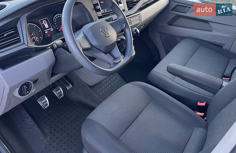 Минивэн Volkswagen Transporter 2021 в Киеве