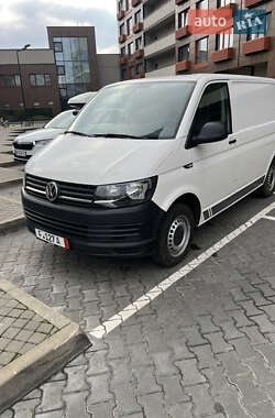 Вантажний фургон Volkswagen Transporter 2016 в Києві
