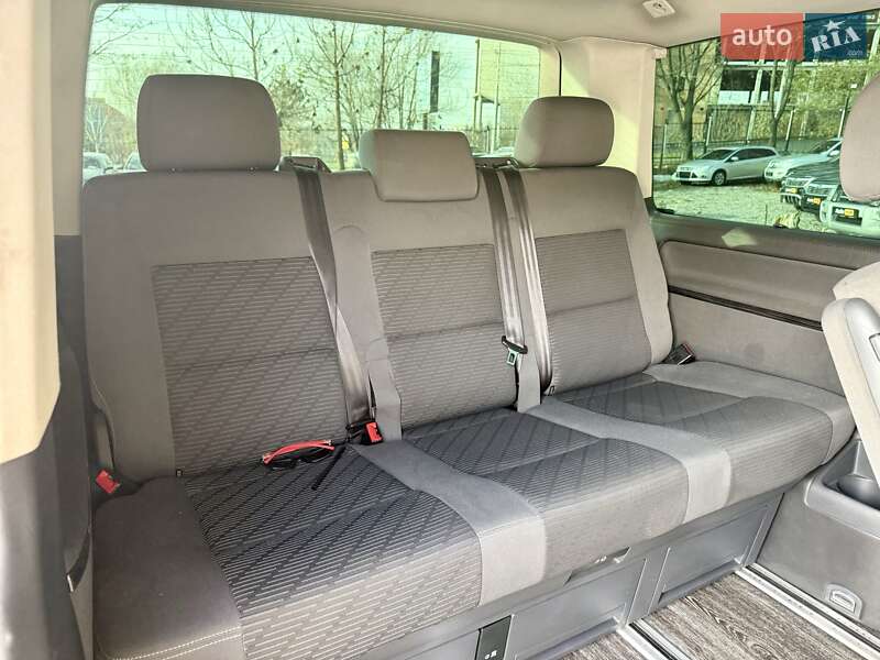 Мінівен Volkswagen Transporter 2004 в Харкові