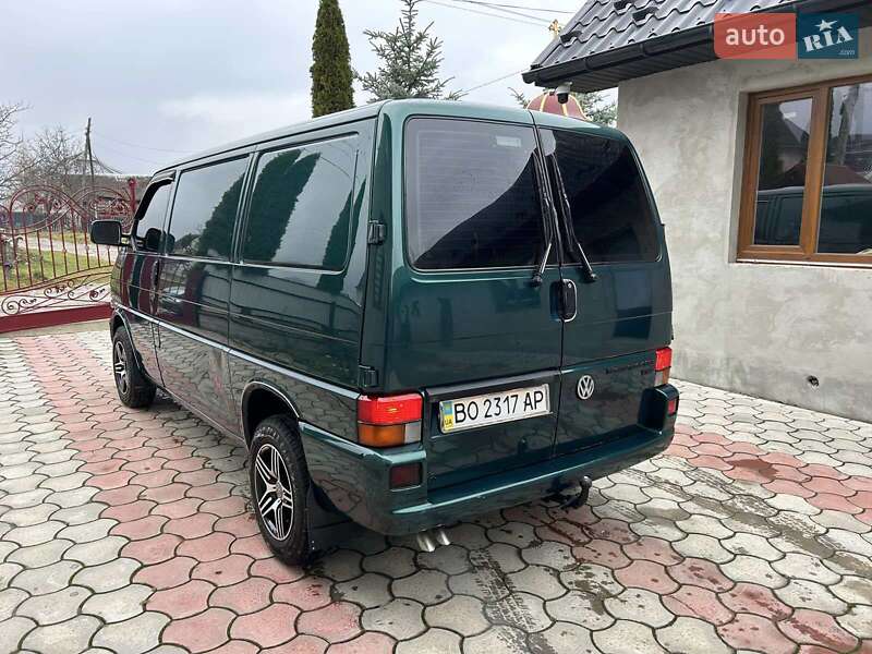 Грузовой фургон Volkswagen Transporter 2002 в Надворной