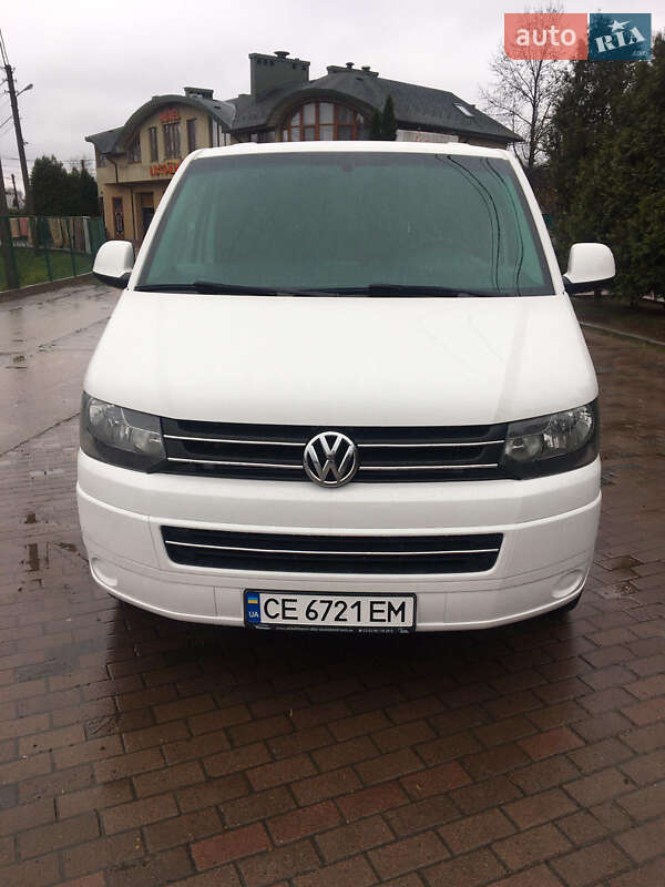 Минивэн Volkswagen Transporter 2015 в Черновцах