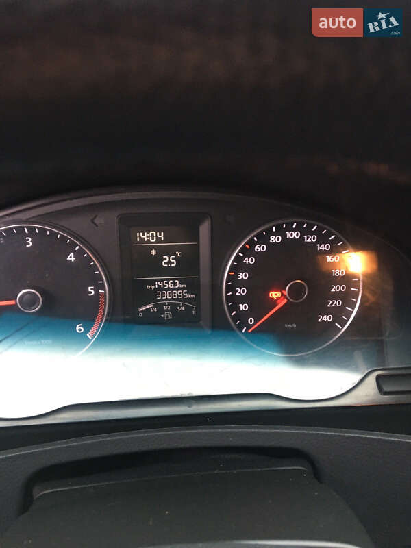 Минивэн Volkswagen Transporter 2015 в Черновцах