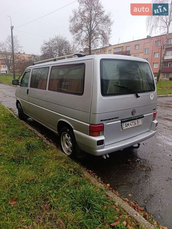 Минивэн Volkswagen Transporter 2003 в Ровно