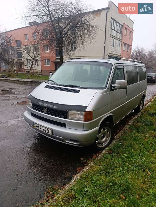Минивэн Volkswagen Transporter 2003 в Ровно