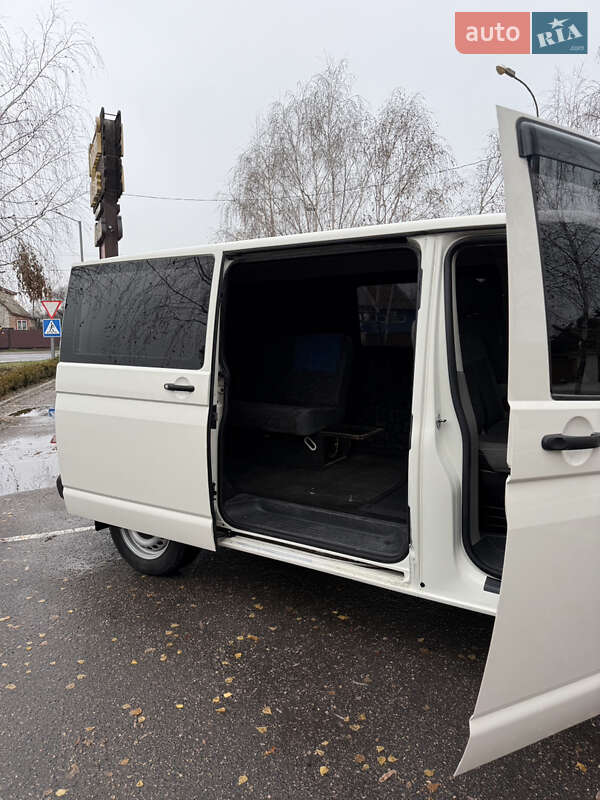 Минивэн Volkswagen Transporter 2005 в Смеле