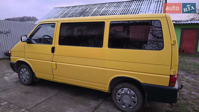Минивэн Volkswagen Transporter 2000 в Монастыриске