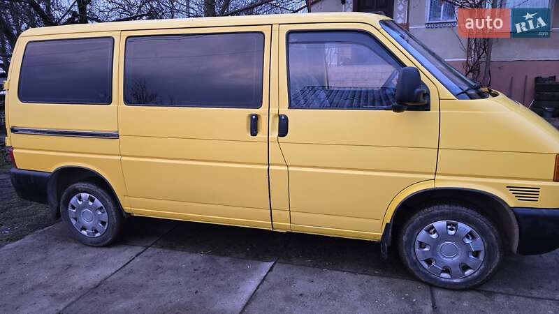 Минивэн Volkswagen Transporter 2000 в Монастыриске