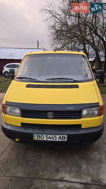 Минивэн Volkswagen Transporter 2000 в Монастыриске