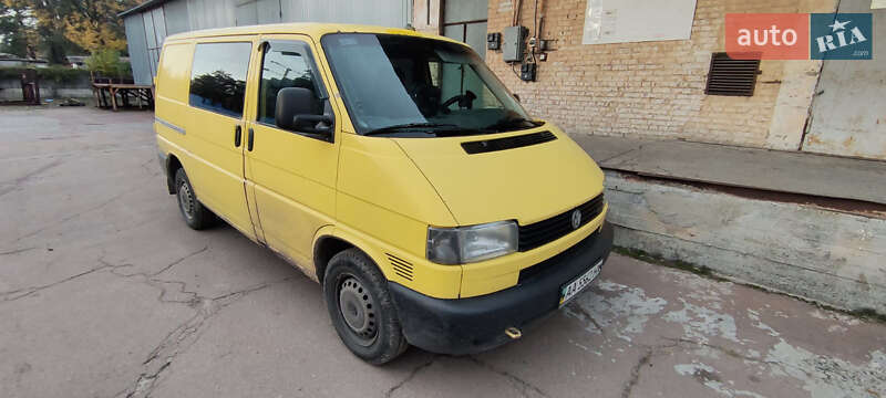 Минивэн Volkswagen Transporter 2000 в Киеве