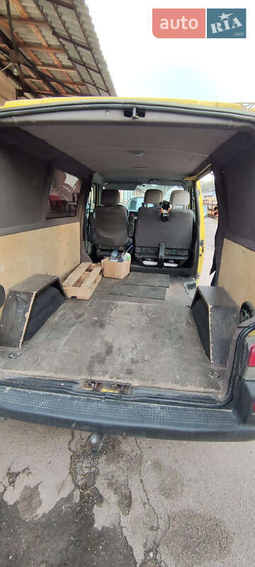 Минивэн Volkswagen Transporter 2000 в Киеве