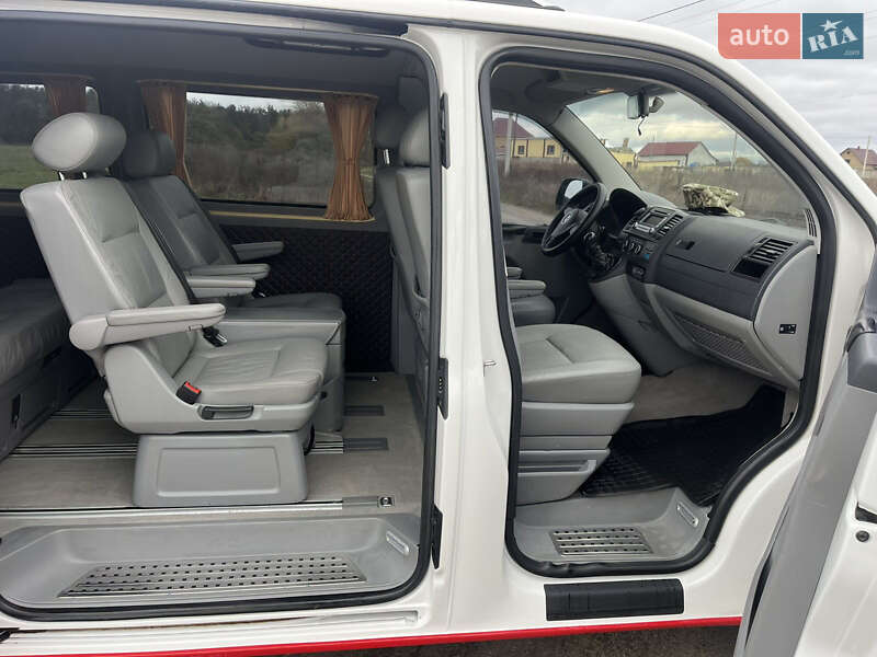 Мікроавтобус вантажний (до 3,5т) Volkswagen Transporter 2013 в Гаврилівці