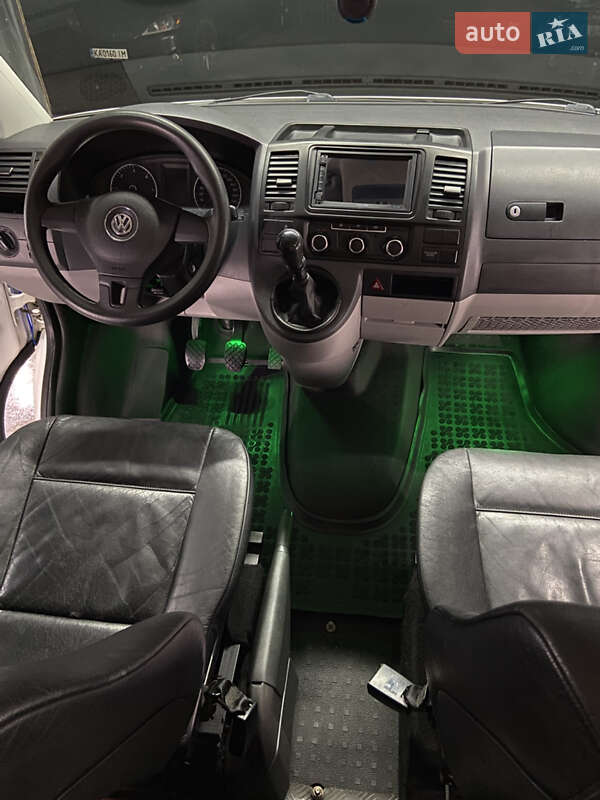 Мінівен Volkswagen Transporter 2012 в Броварах