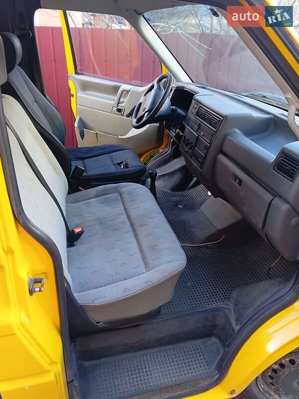 Минивэн Volkswagen Transporter 1998 в Костополе