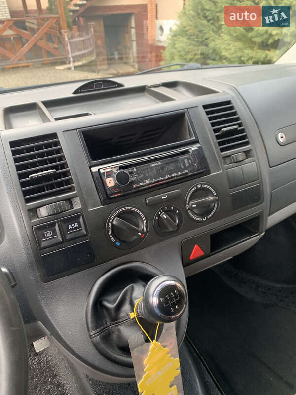 Минивэн Volkswagen Transporter 2003 в Сваляве фото 12 Минивэн Volkswagen Transporter 2003 в Сваляве