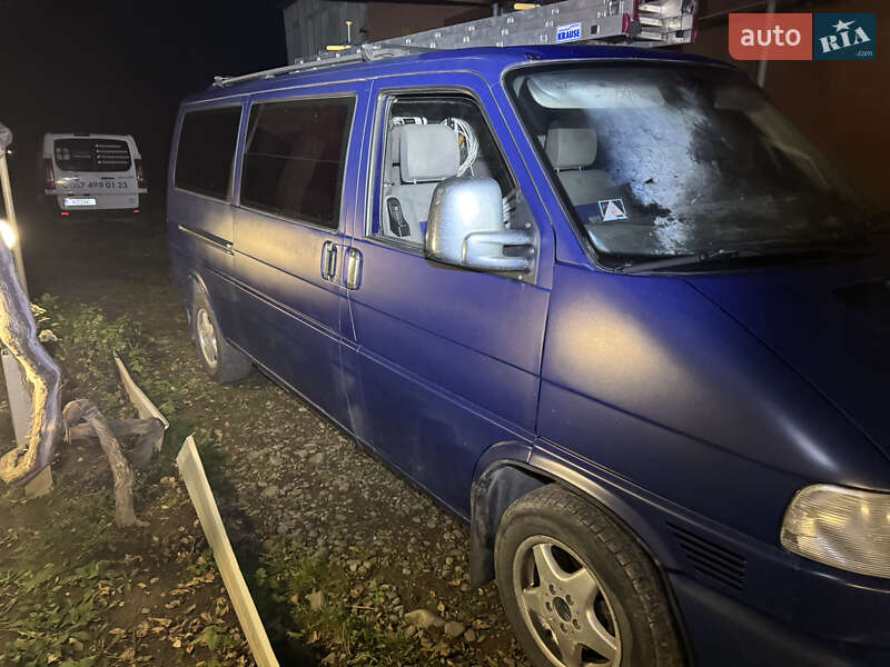 Минивэн Volkswagen Transporter 2003 в Тячеве