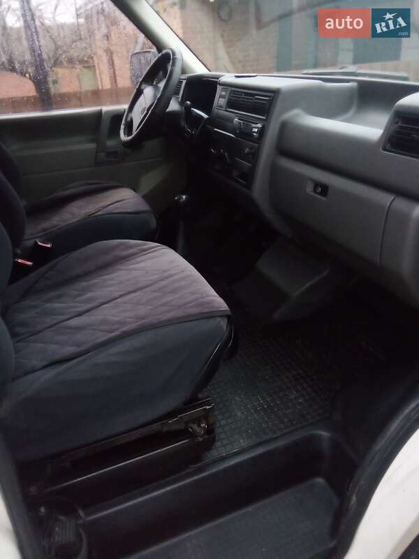 Минивэн Volkswagen Transporter 1998 в Виннице