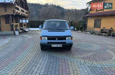 Минивэн Volkswagen Transporter 2001 в Яремче