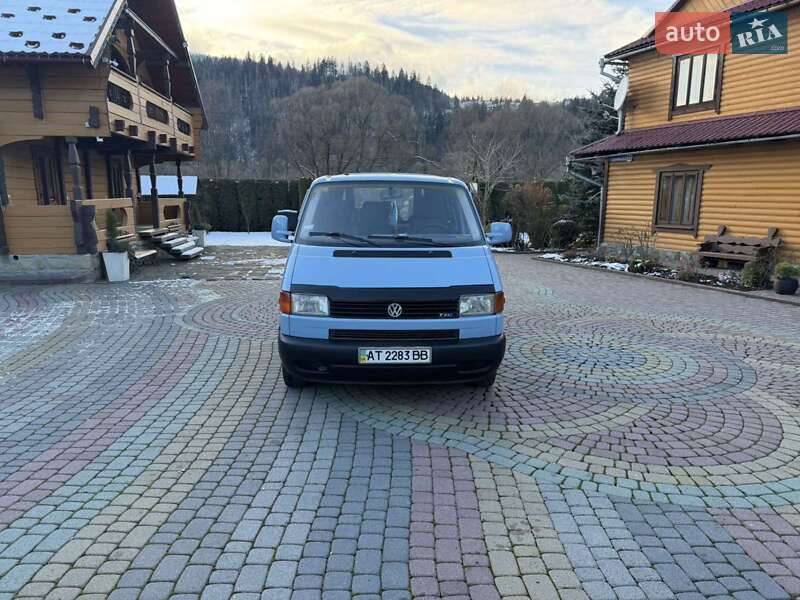 Минивэн Volkswagen Transporter 2001 в Яремче